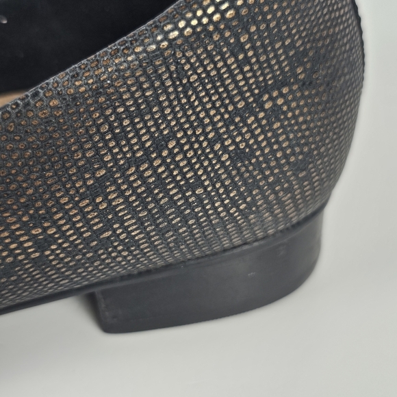 Clarks Artisan Women’s Size 7M Black Cap Toe Low Heel Dress Shoes Comfort Flats - Picture 7 of 8